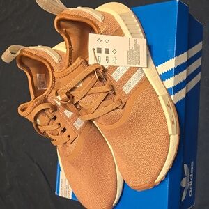 Wmns Adidas NMD_R1 Boost Comfy Running Gym Shoes / Clay / IG8336 / Size 7.5 US
